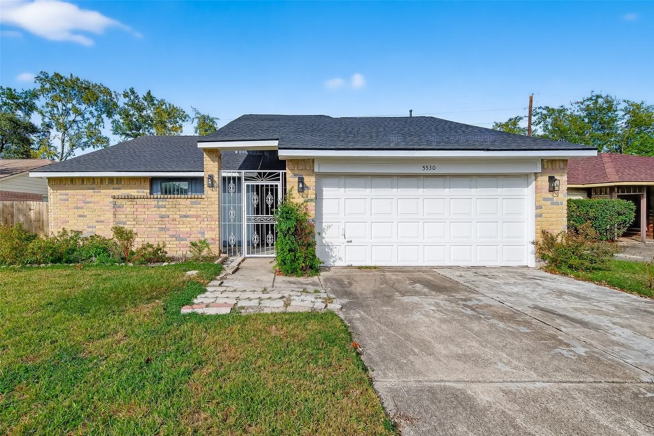 5530 Oak Falls Drive #5530 - Photo 3 of 40