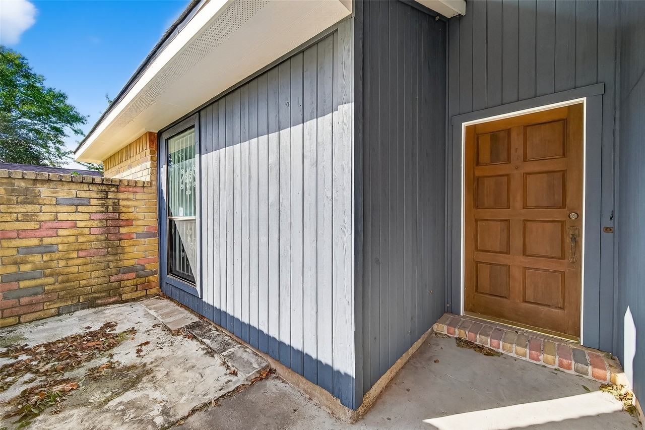 5530 Oak Falls Drive #5530 - Photo 5 of 40