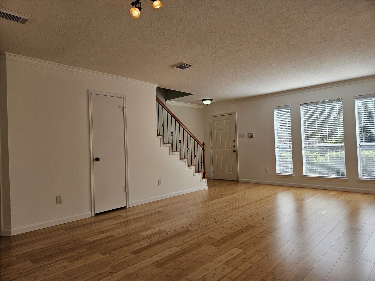 22610 August Leaf Dr #22610 - Photo 6 of 34