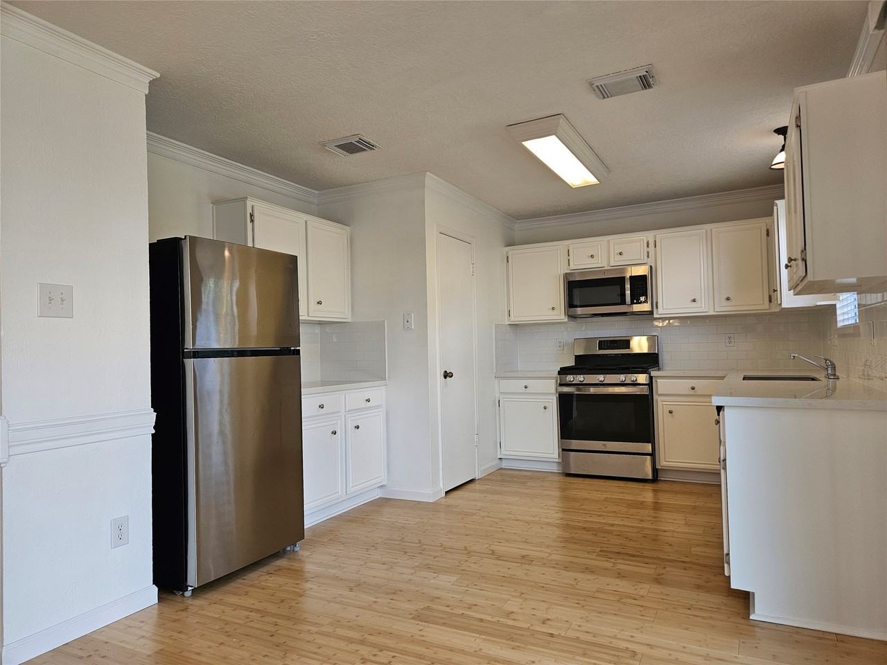 22610 August Leaf Dr #22610 - Photo 7 of 34