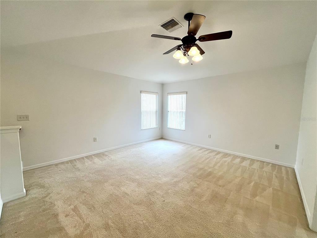 15902 Cedar Elm Terrace #15902 - Photo 4 of 33