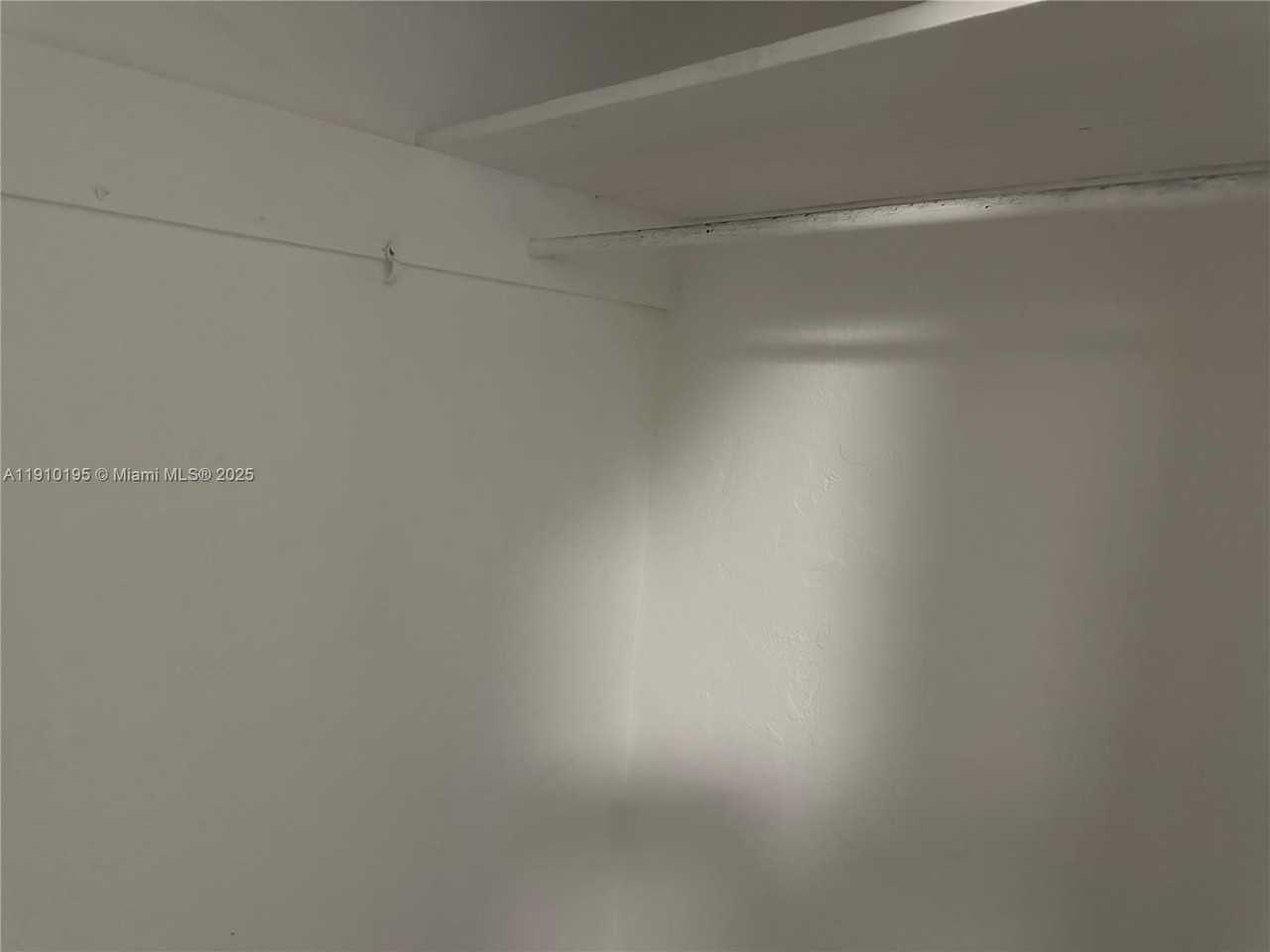 2001 Nw Flagler Ter #2001-4 - Photo 5 of 10