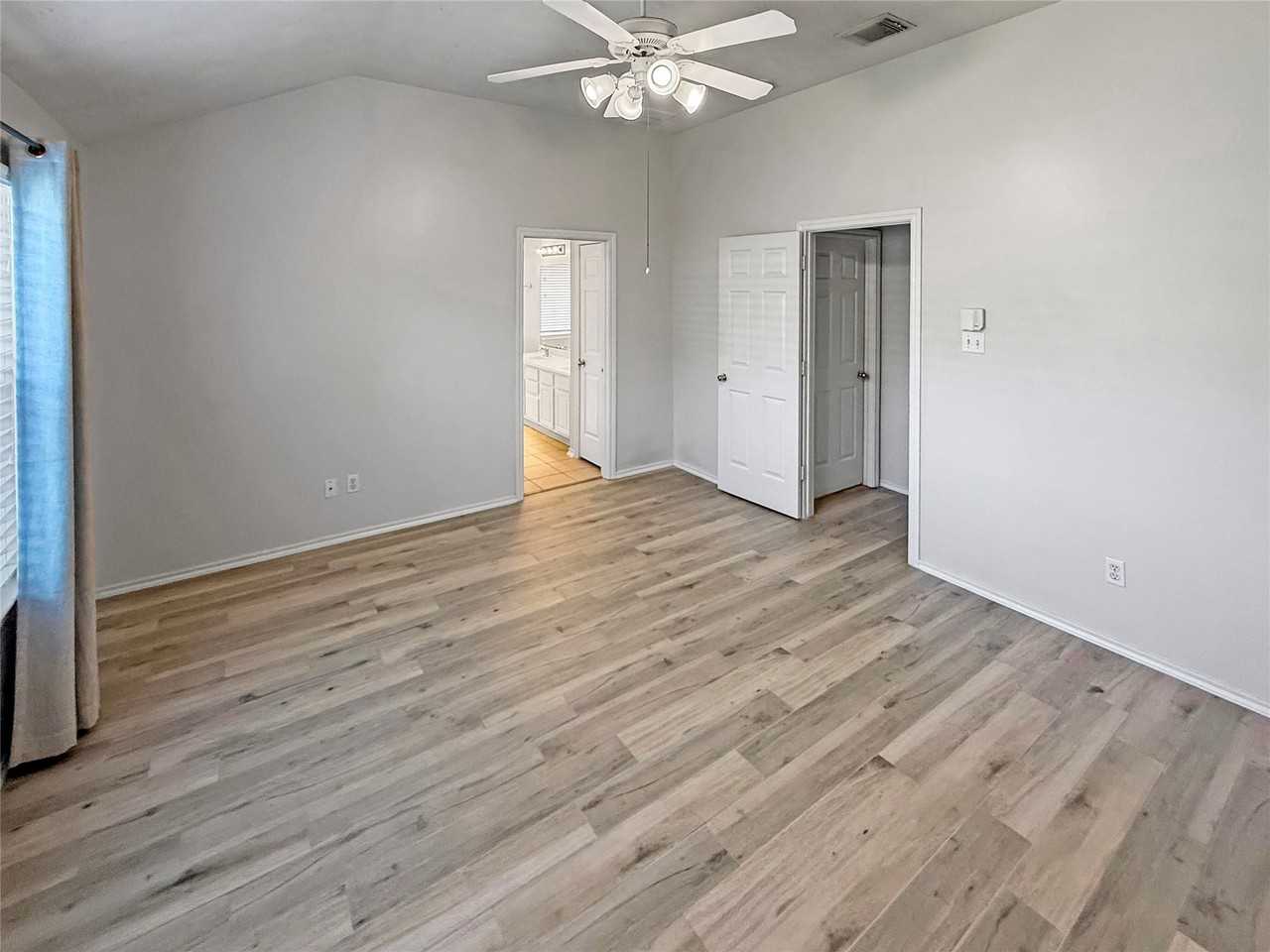 15335 Sienna Oak Dr #15335 - Photo 3 of 31