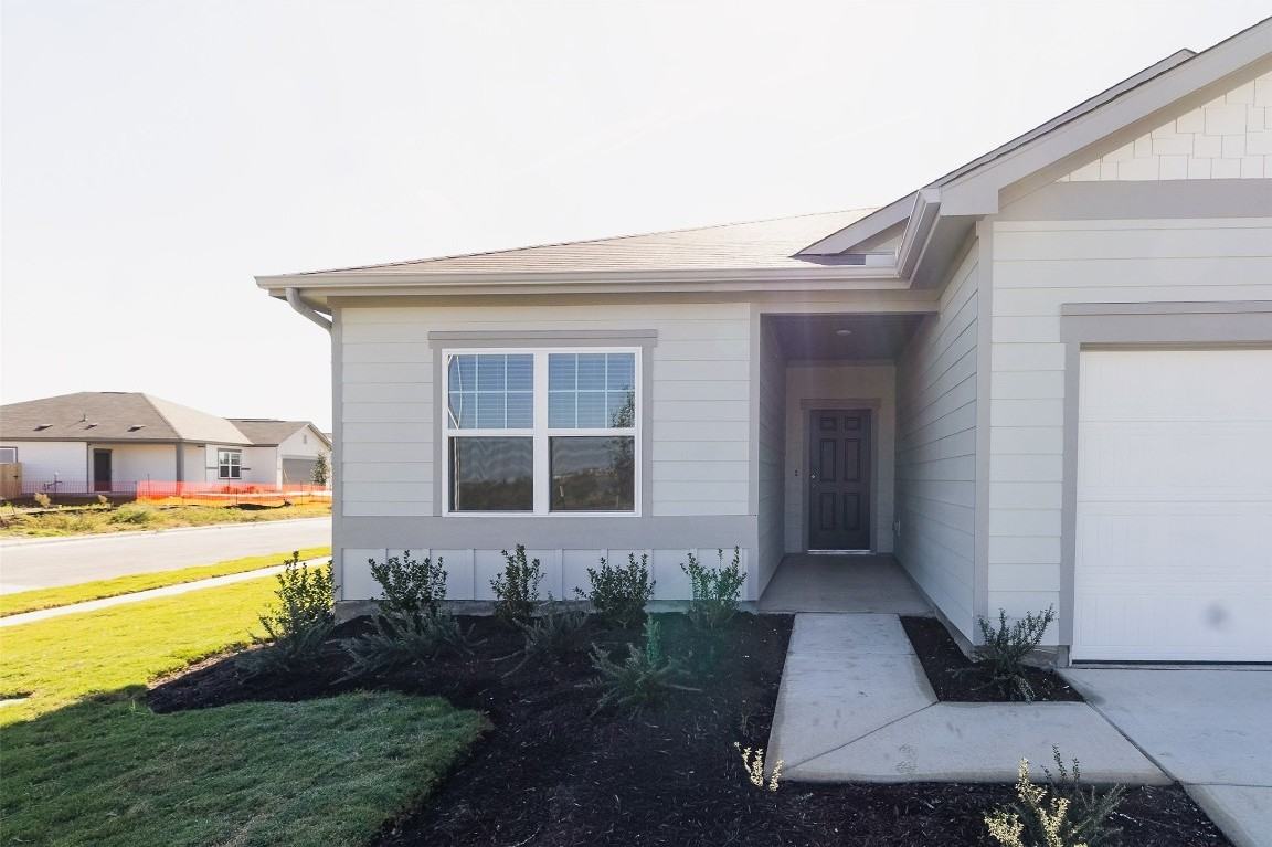 1524 Morris Loop #1524 - Photo 3 of 18