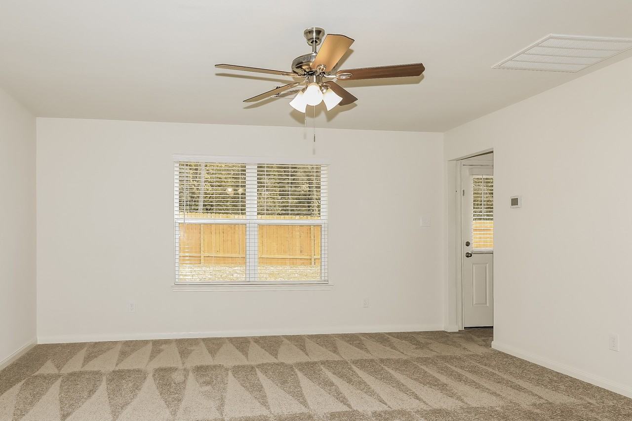 26861 Steinbeck Dr #26861 - Photo 2 of 16