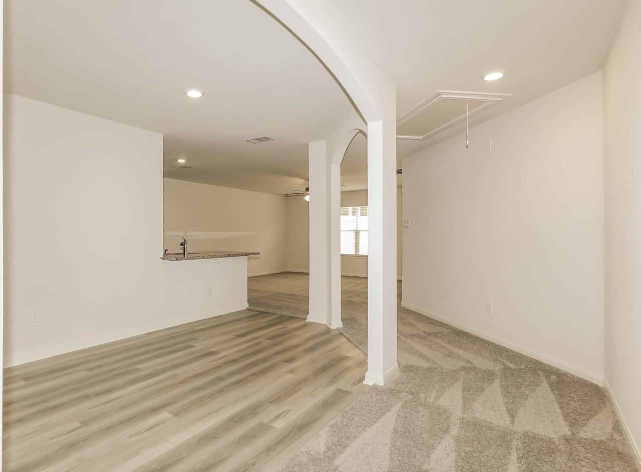 26861 Steinbeck Dr #26861 - Photo 3 of 16