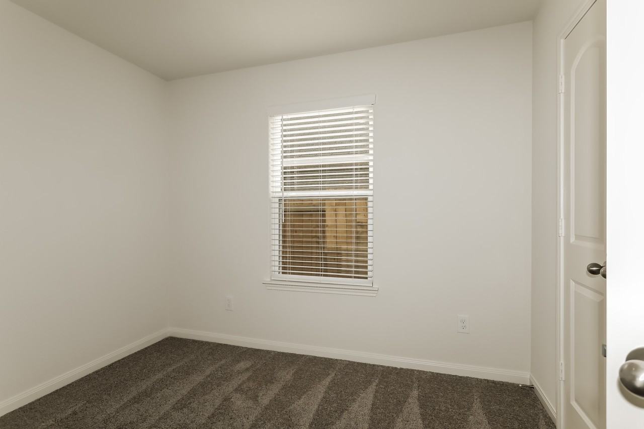 26861 Steinbeck Dr #26861 - Photo 4 of 16