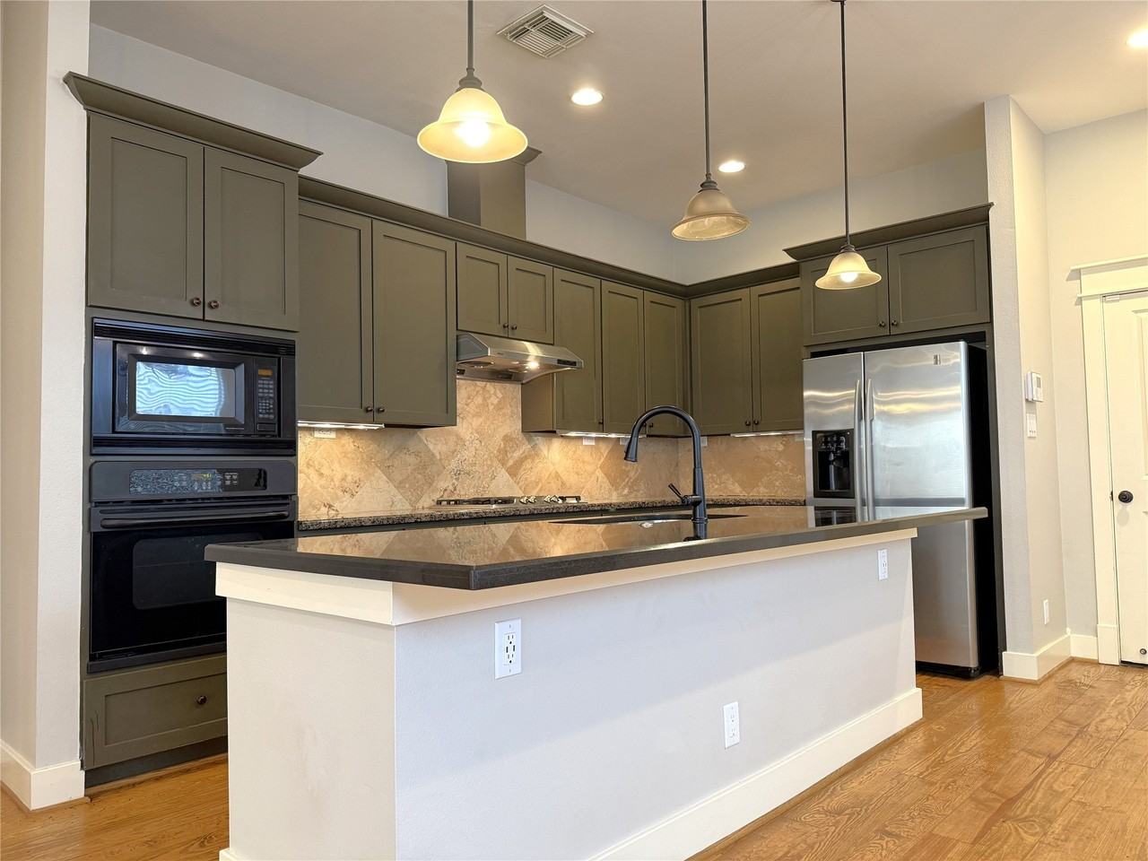 5237 Center Street #5237