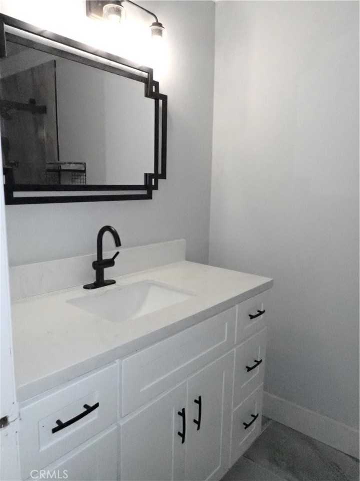 2 Farragut #2 - Photo 4 of 21