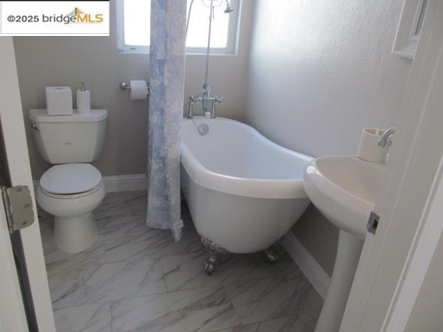 2807 Filbert Street #2807 - Photo 2 of 7