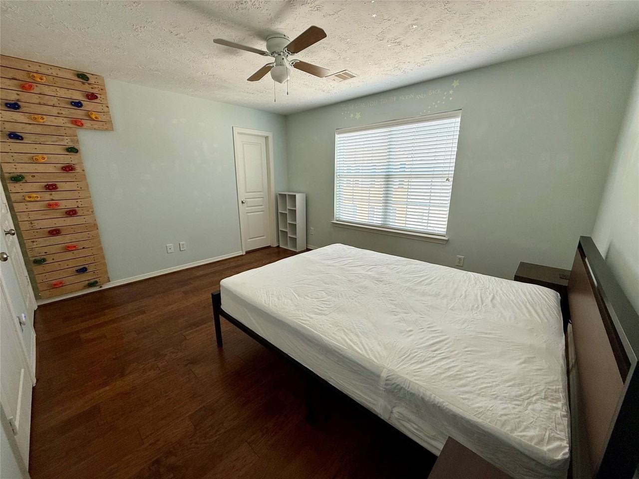 3410 Skyline Village Dr #3410 - Photo 3 of 12