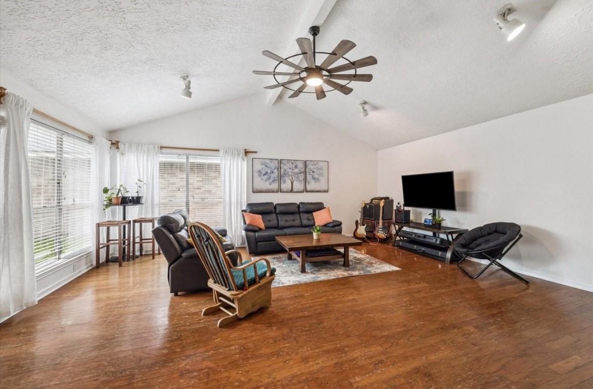 11526 Villa Heights Dr #11526 - Photo 7 of 17