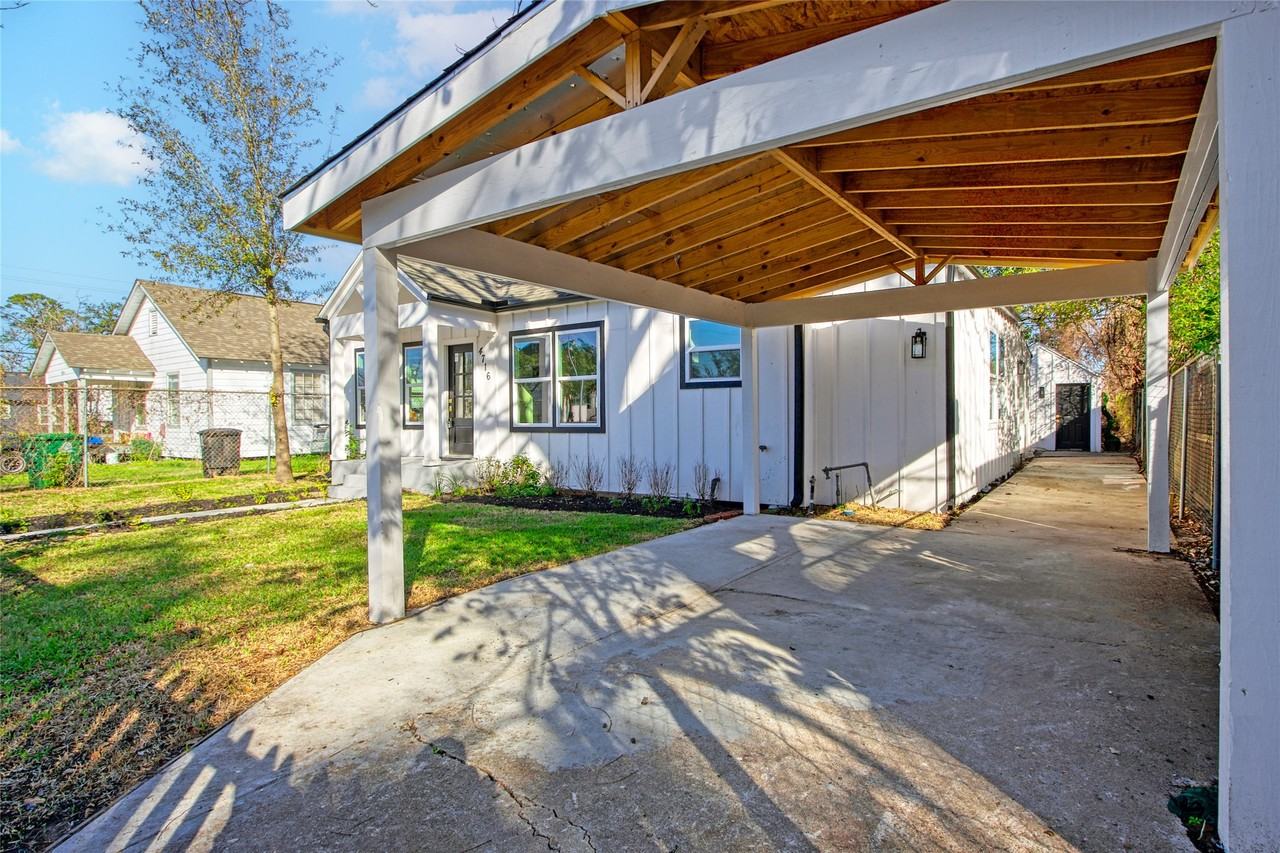 4716 Siegel St #4716A - Photo 6 of 33