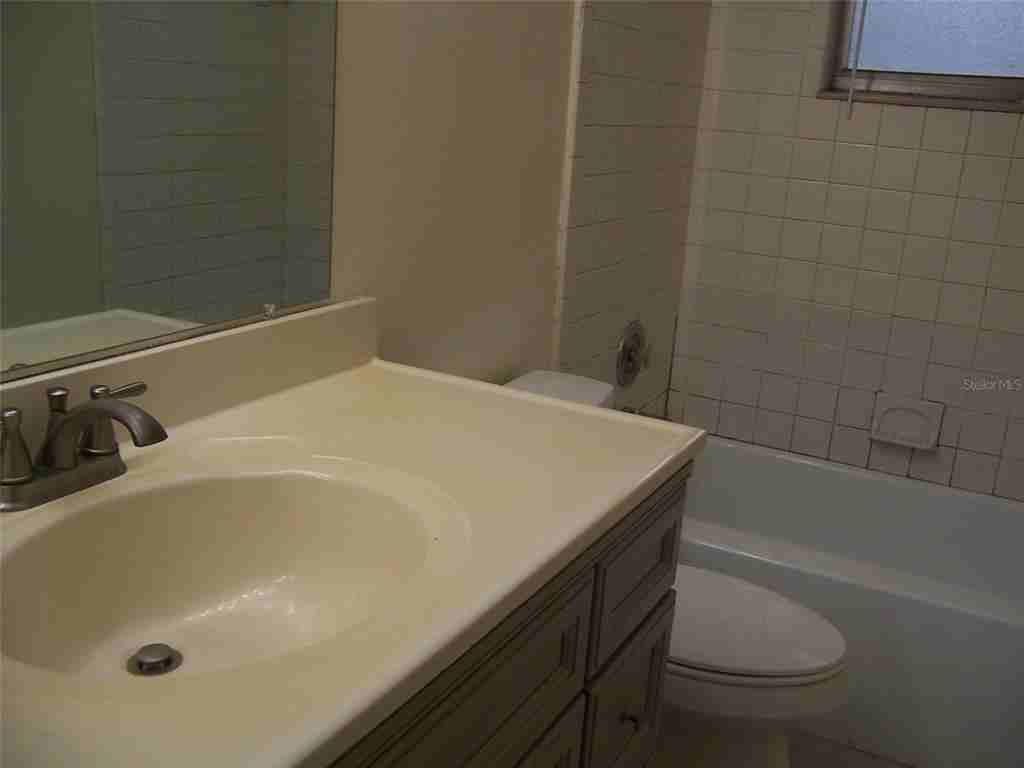 901 Hyland Springs Drive #901 - Photo 7 of 12