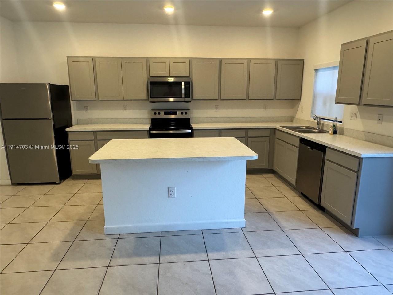 817 Northwest 3rd Avenue #817-817 - Photo 3 of 13