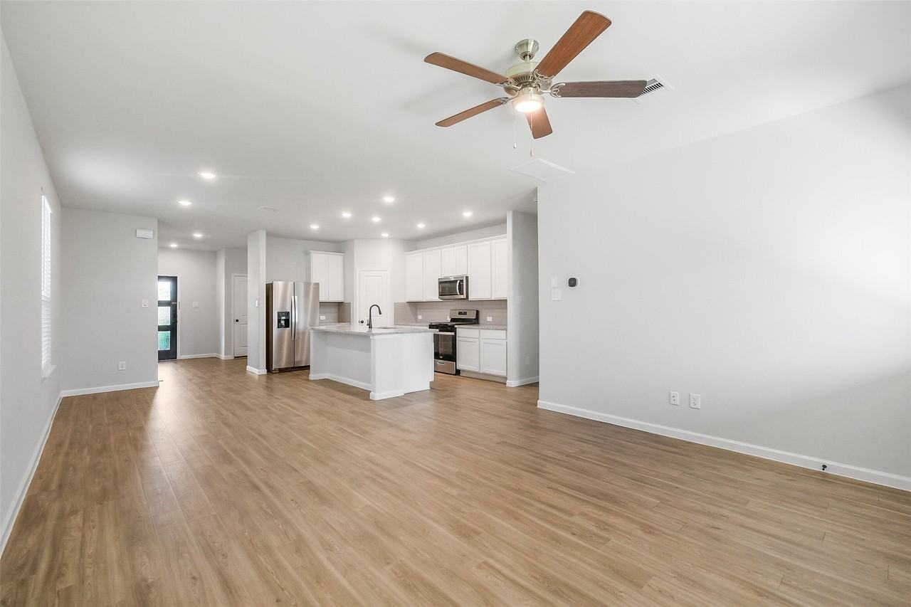 12931 California Palm Ct #12931 - Photo 2 of 25