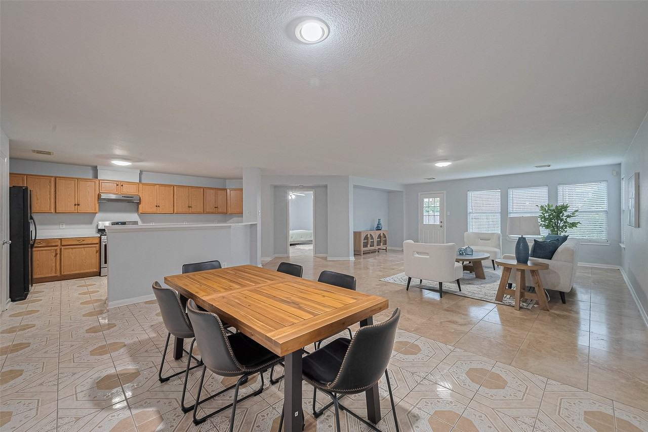 2123 Gable Hollow Ln #2123 - Photo 2 of 50