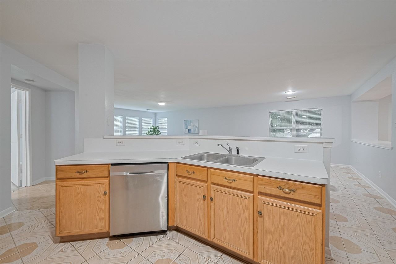 2123 Gable Hollow Ln #2123 - Photo 5 of 50