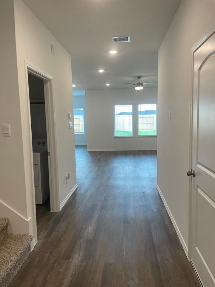 27314 Azure Falls Drive #27314 - Photo 3 of 18