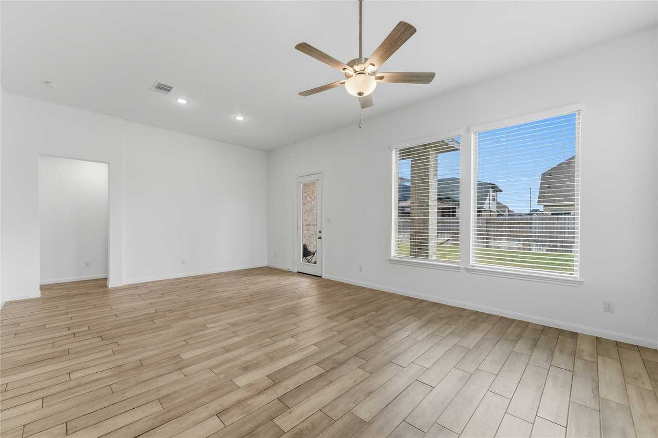 7215 Mellow Glen Way #7215 - Photo 2 of 29