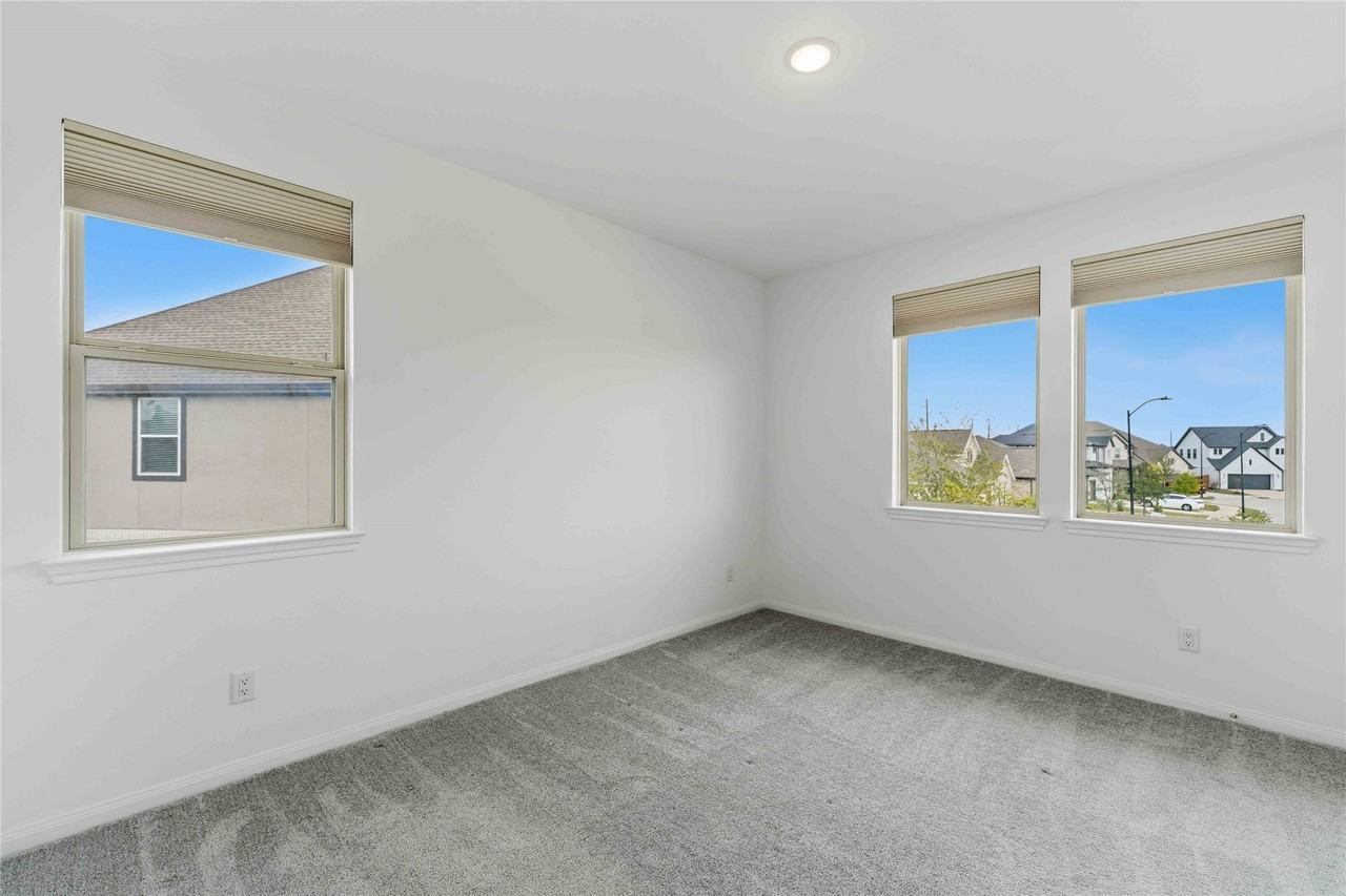 7215 Mellow Glen Way #7215 - Photo 4 of 29