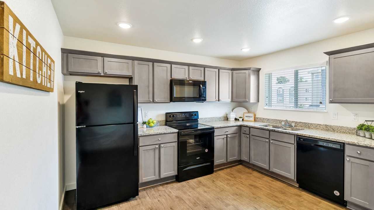 21155 Gosling Rd #2115544C - Photo 4 of 31