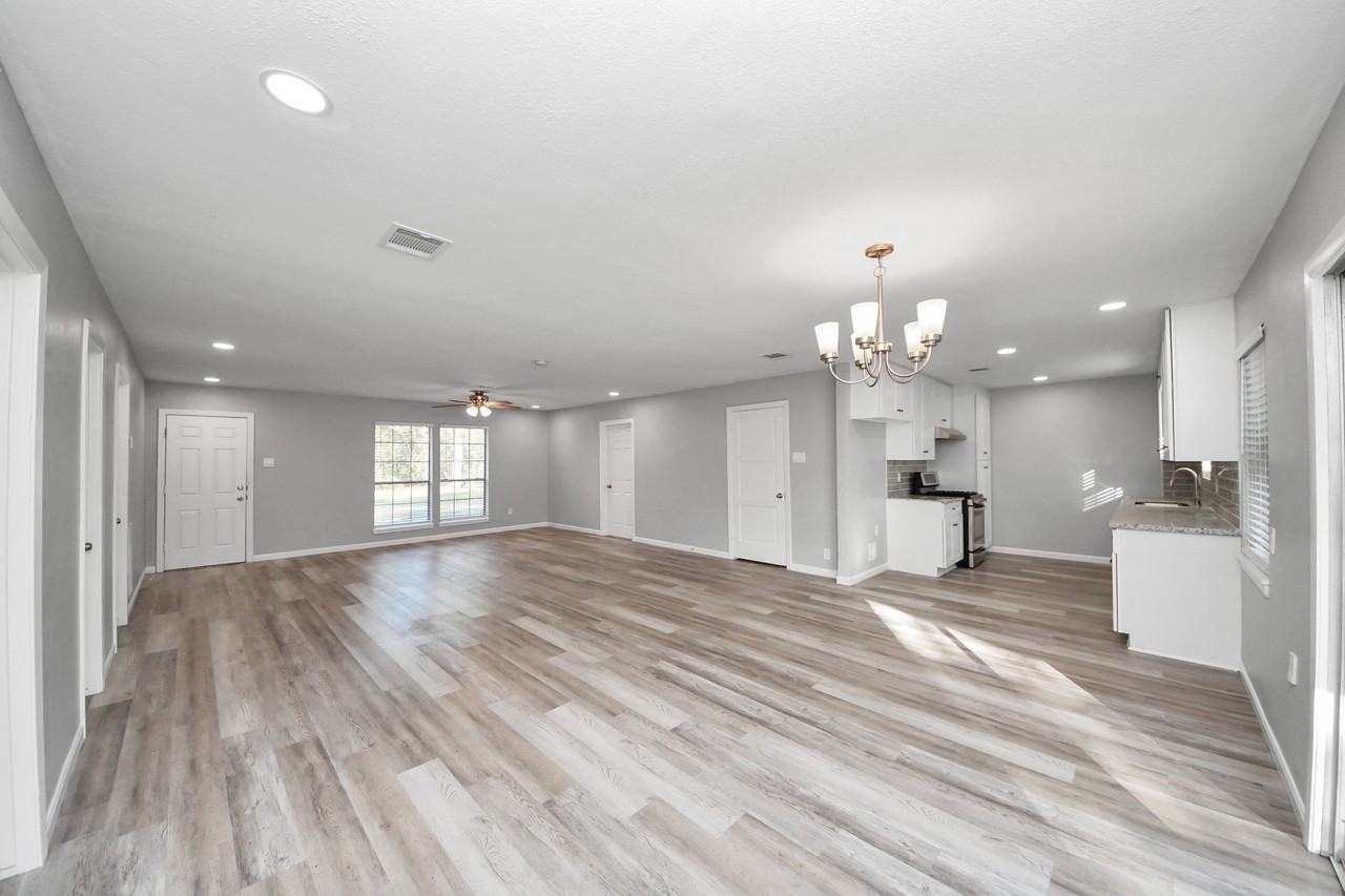 7922 Sheree St #7922 - Photo 7 of 28