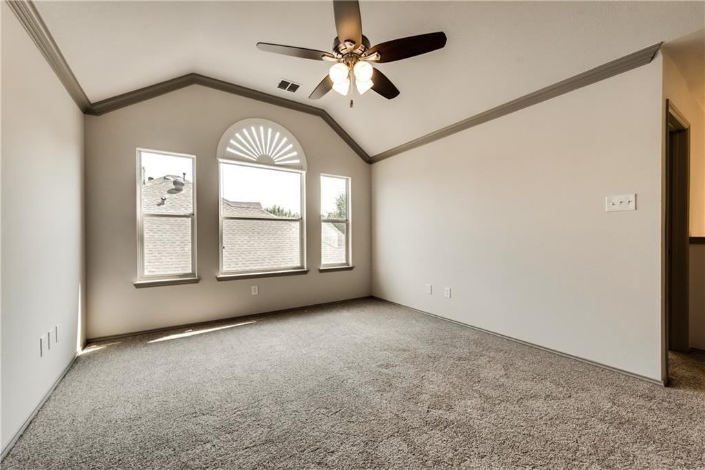 8116 Stone Ridge Dr #8116 - Photo 3 of 30
