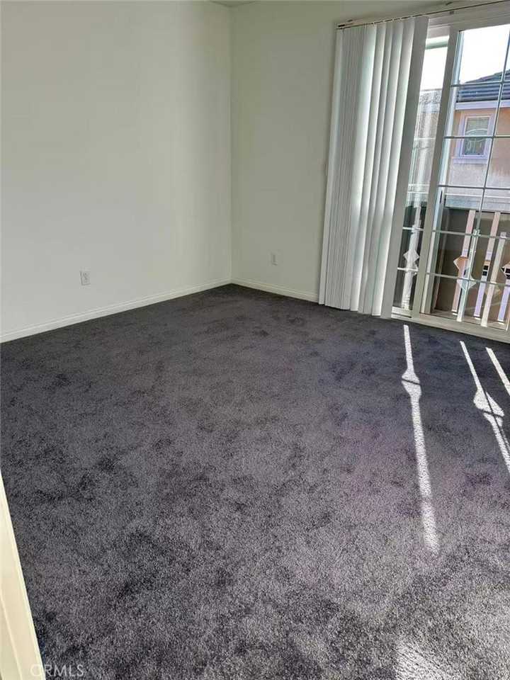 650 Huron Pl #650 - Photo 2 of 28