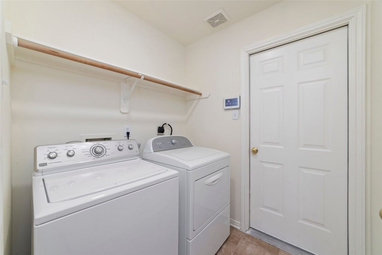 17075 Great Glen Drive #17075 - Photo 4 of 21