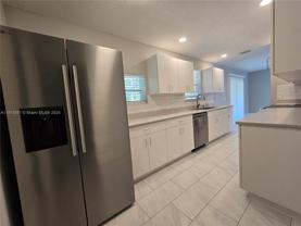 3201 Southeast Hibiscus Street - Photo 1 of 1