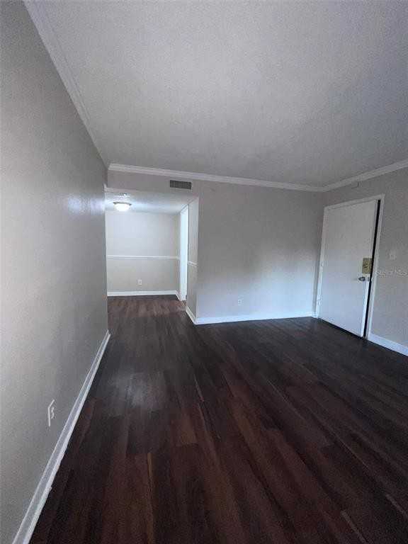 325 Wymore Road #325-206 - Photo 4 of 11