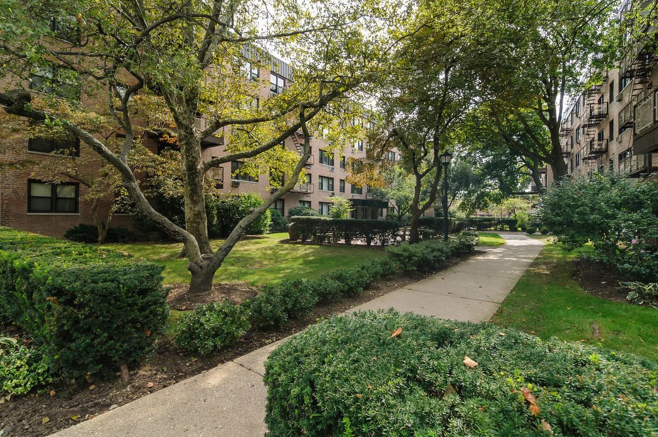 4 Birchwood Ct #3-3M3M - Photo 3 of 14