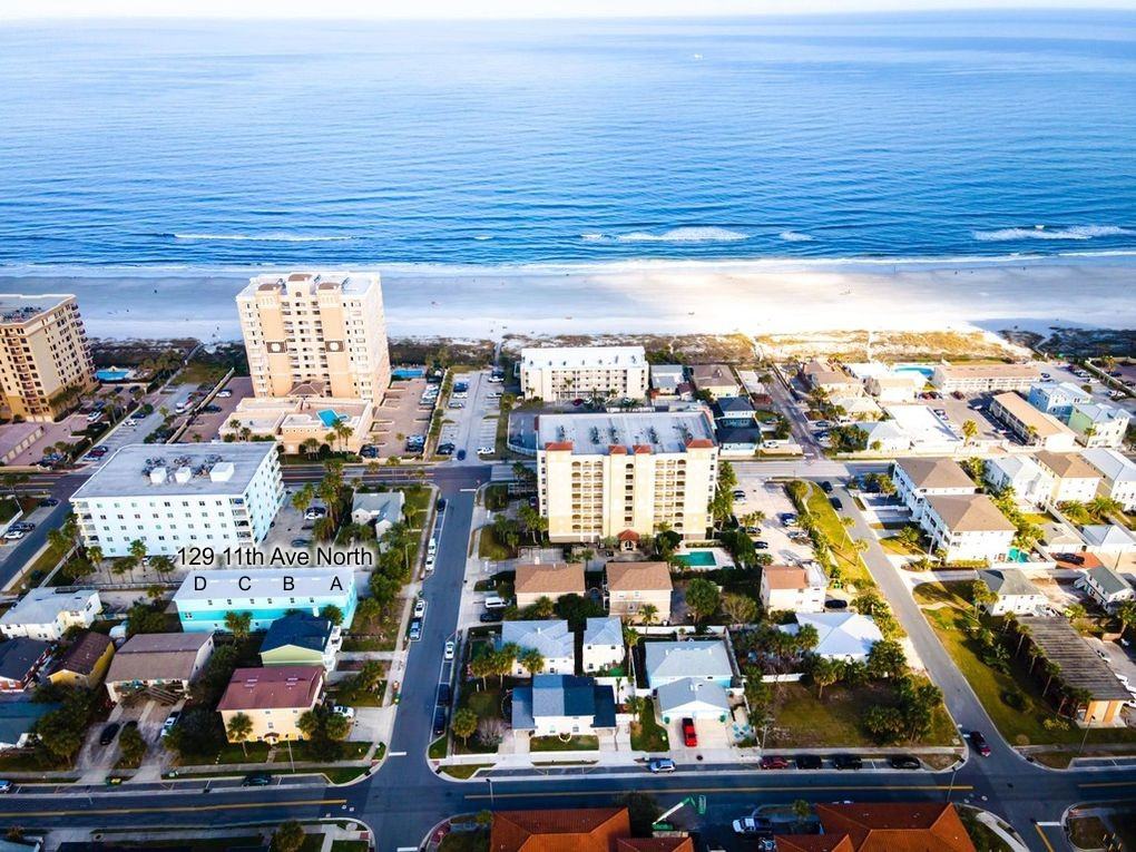 129 11th Ave N #C - Photo 3 of 35