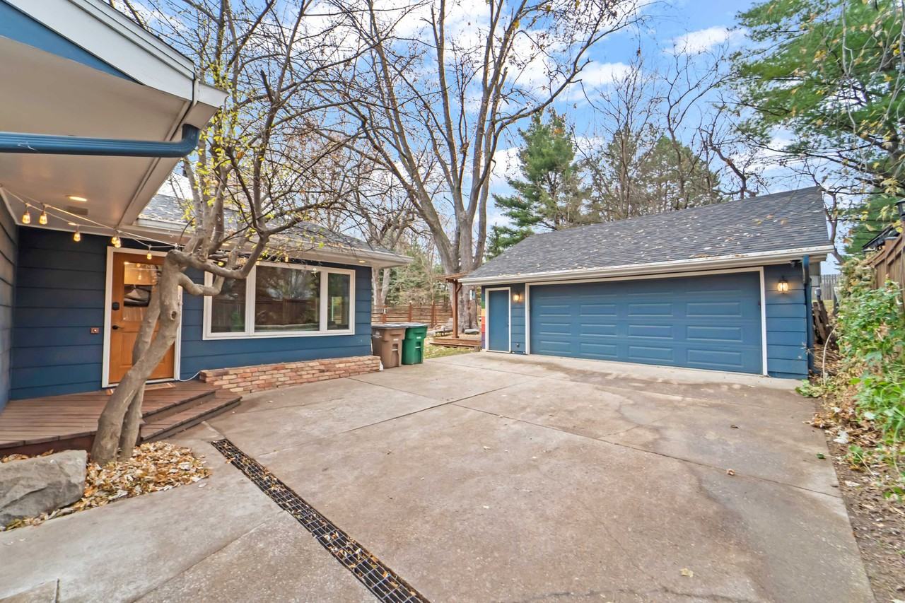 6601 Lincoln Ave #NA - Photo 3 of 41