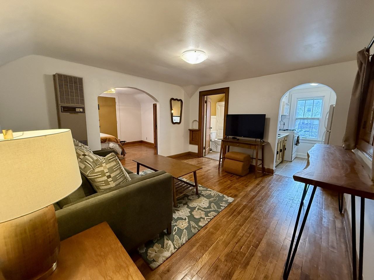 718 34th Street - Photo 3 of 16