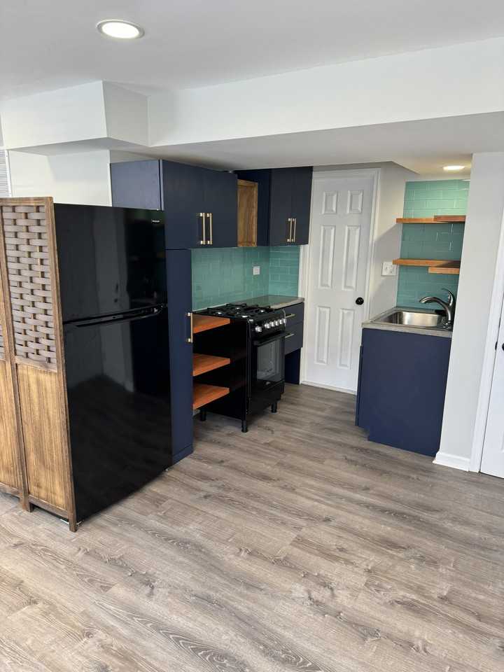 914 Daleview Dr #NA - Photo 2 of 8