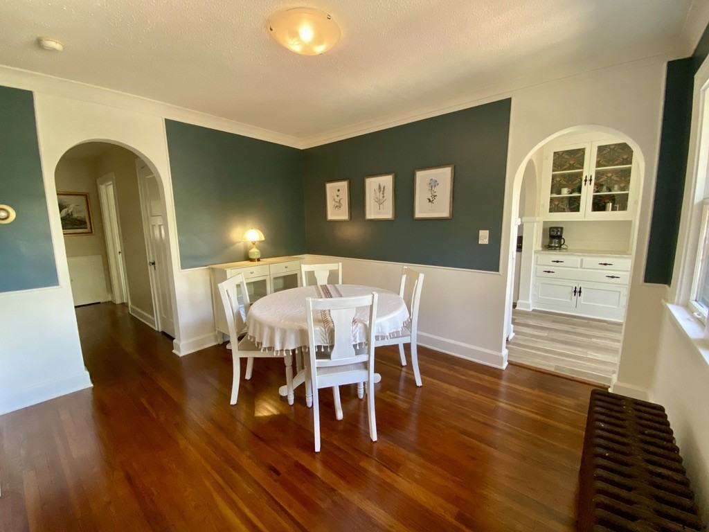 718 34th Street - Photo 7 of 19