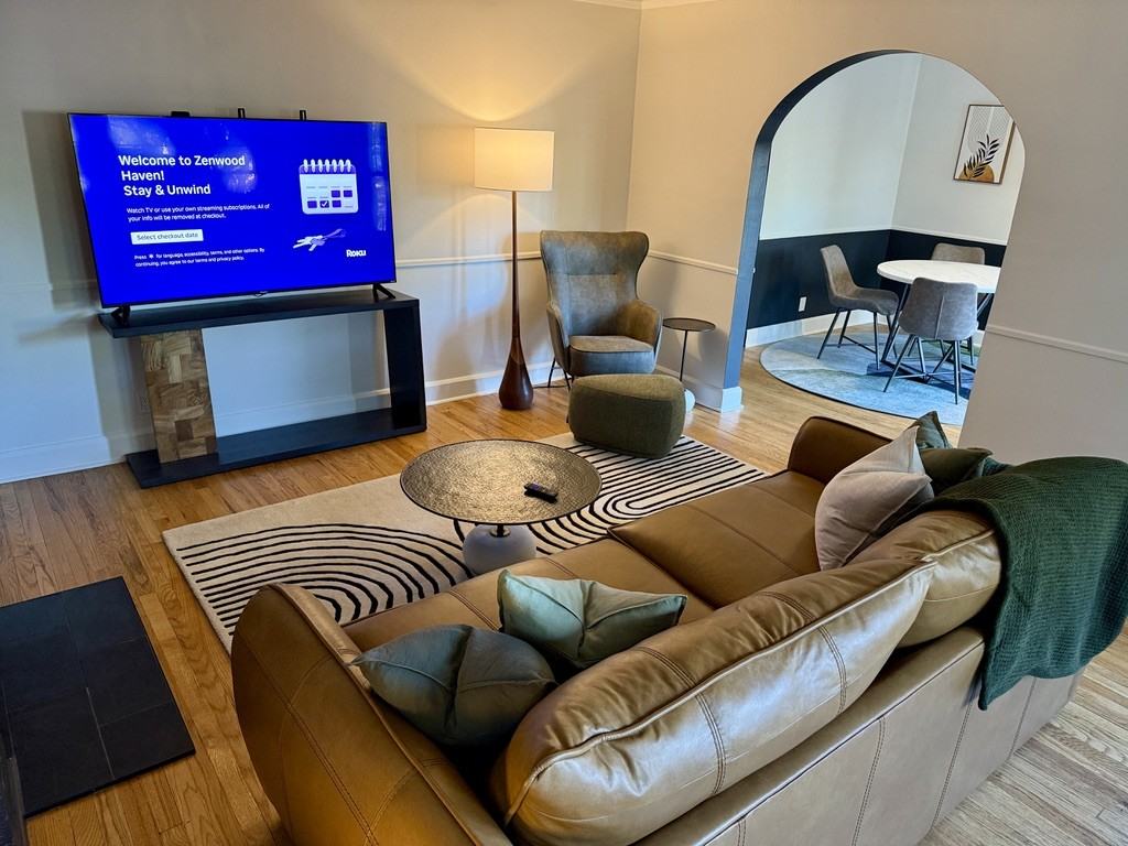 718 34th Street - Photo 3 of 21