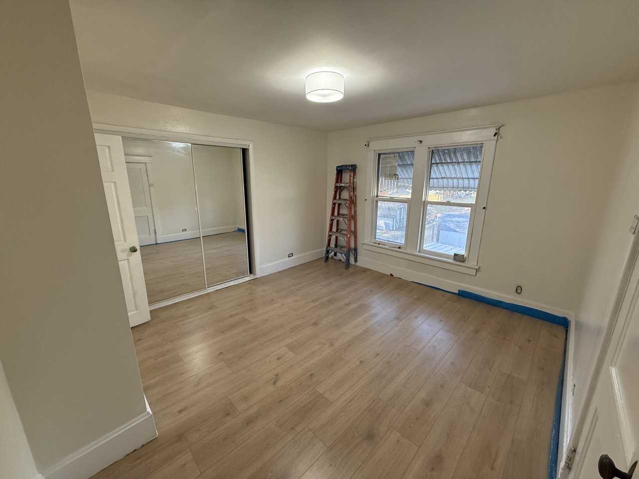 911 East 6th Street #NA - Photo 2 of 9