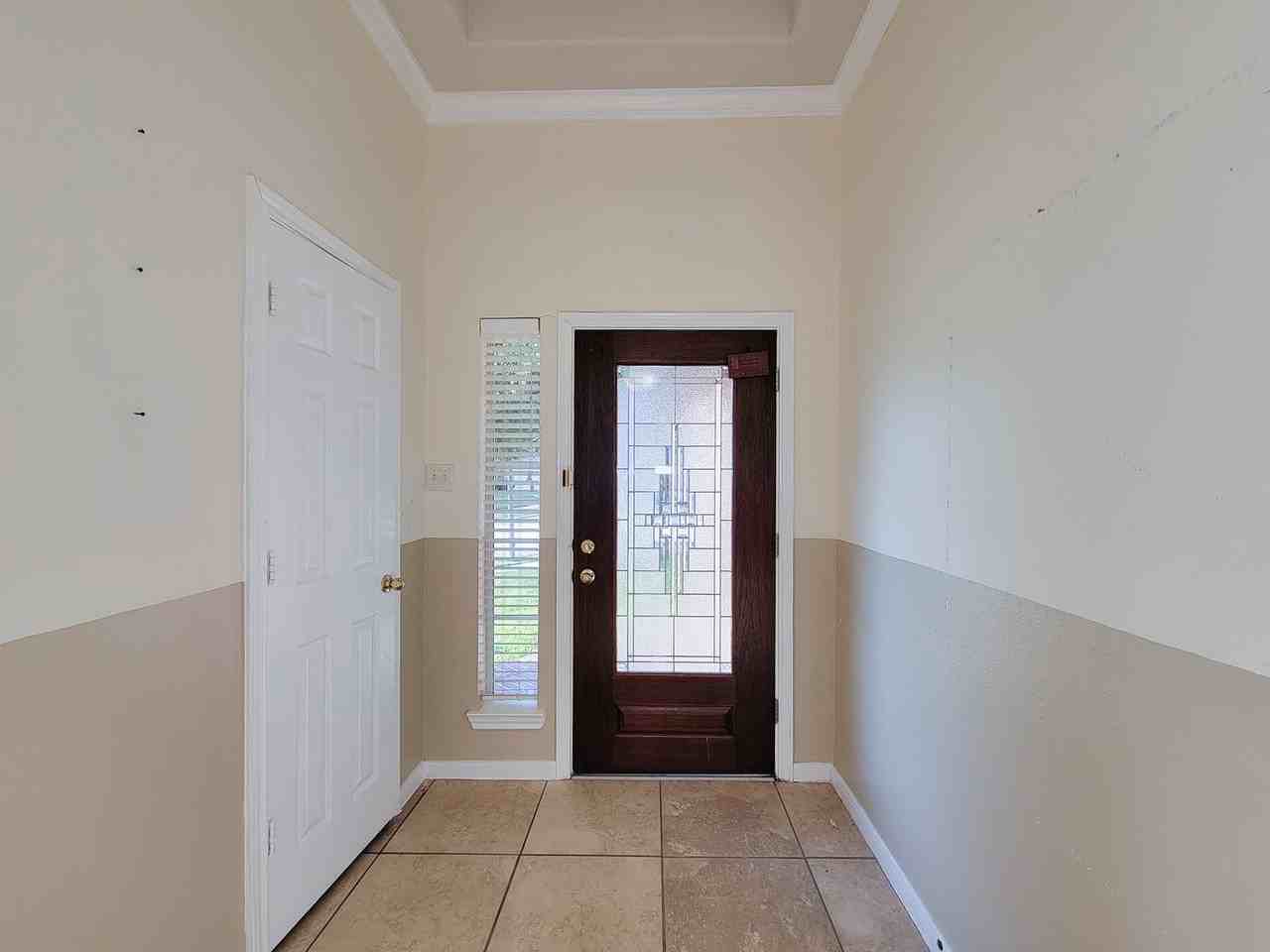 13935 Charterhouse Way - Photo 2 of 36