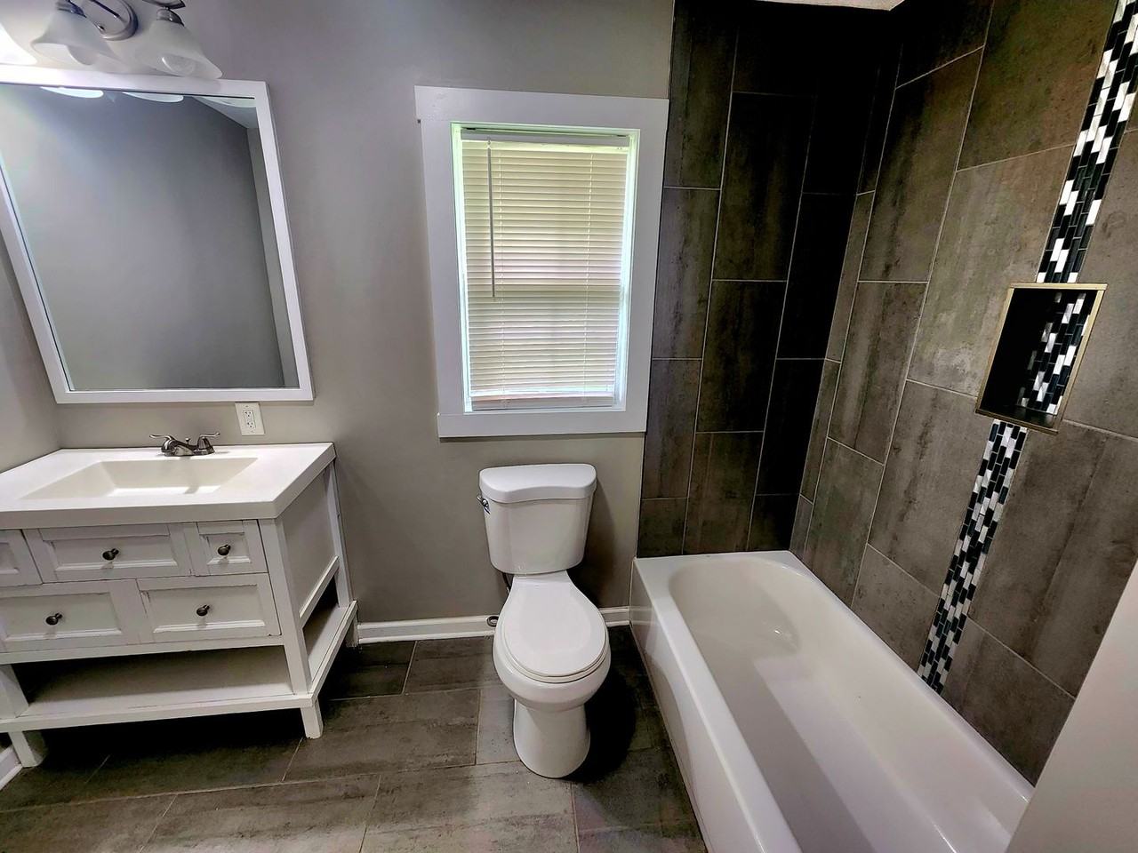 601 Southbrook Dr - Photo 6 of 11