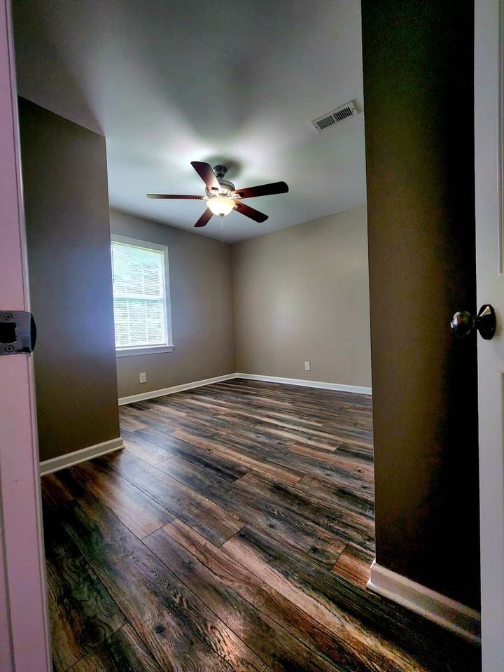 601 Southbrook Dr - Photo 7 of 11