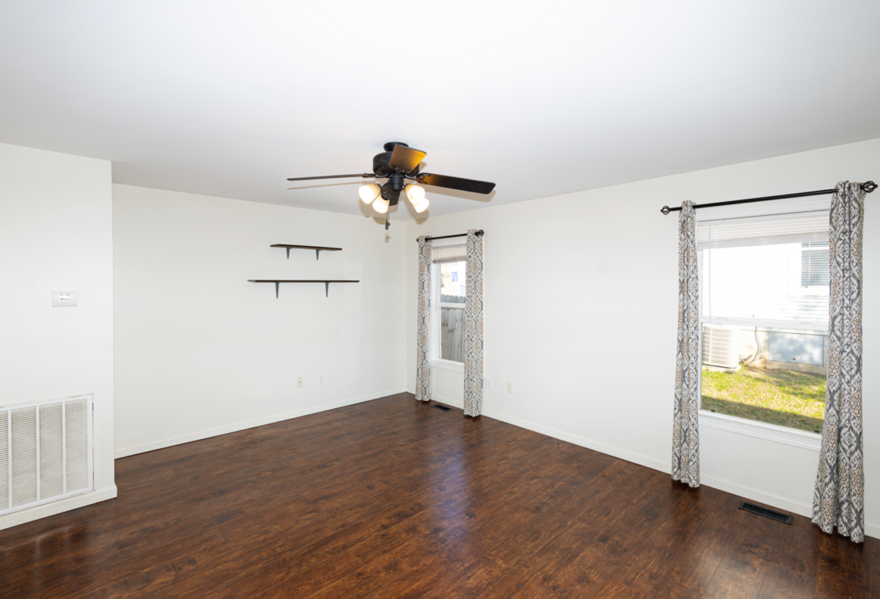 103 Asteria Street - Photo 3 of 19