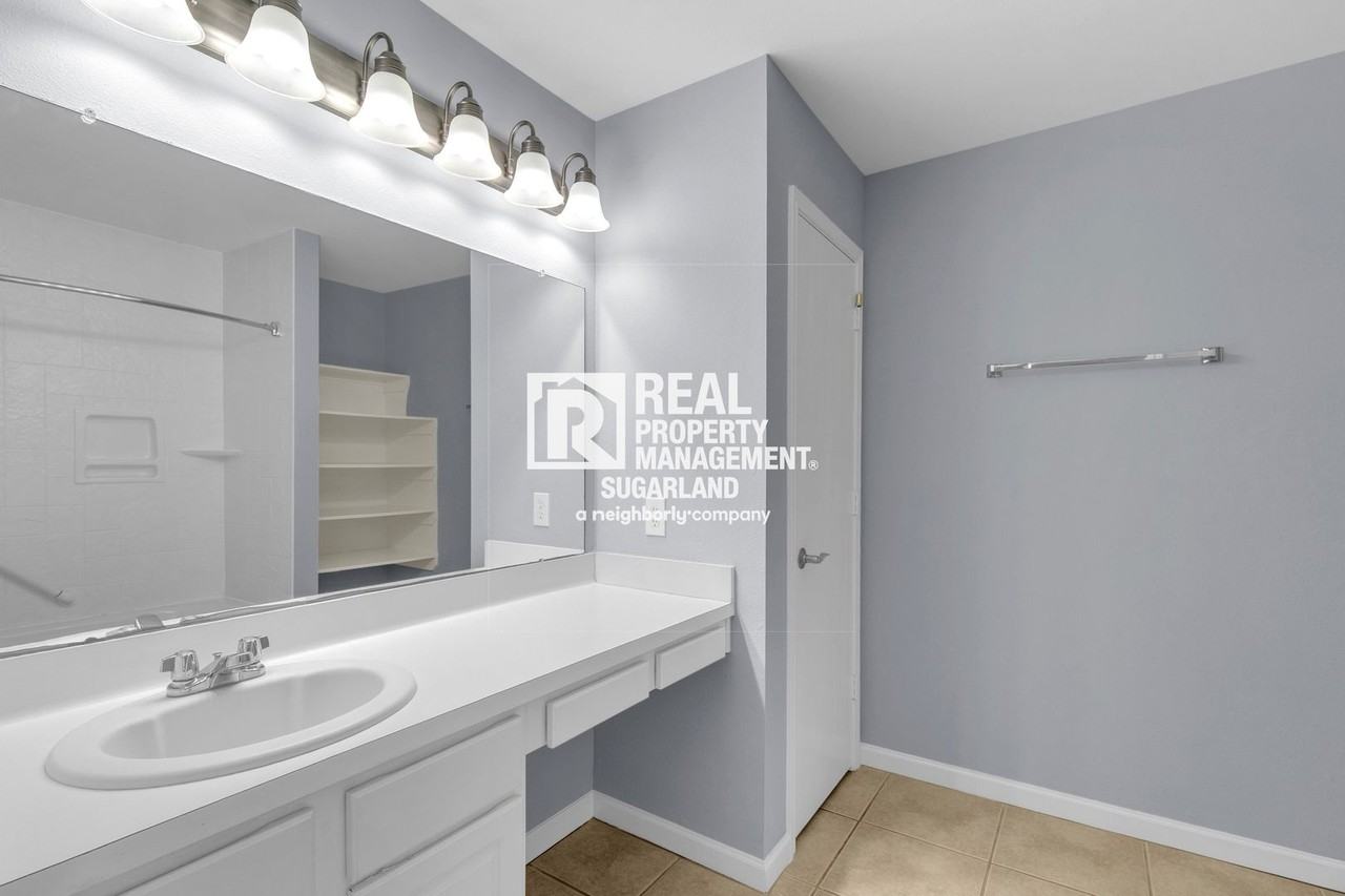 7754 Eldergrove Ln - Photo 6 of 27