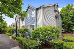 featured image of 12062 Slater Avenue Northeast