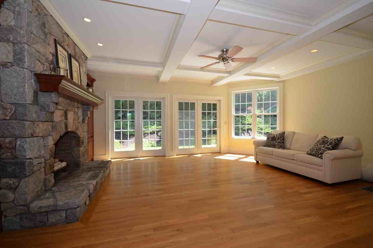 5 Wentworth Dr - Photo 3 of 24