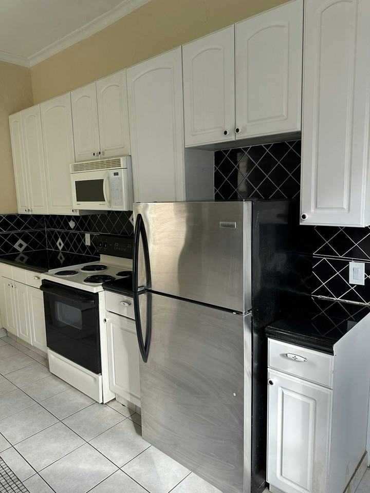 624 Jefferson Avenue, Unit 2 - Photo 5 of 18