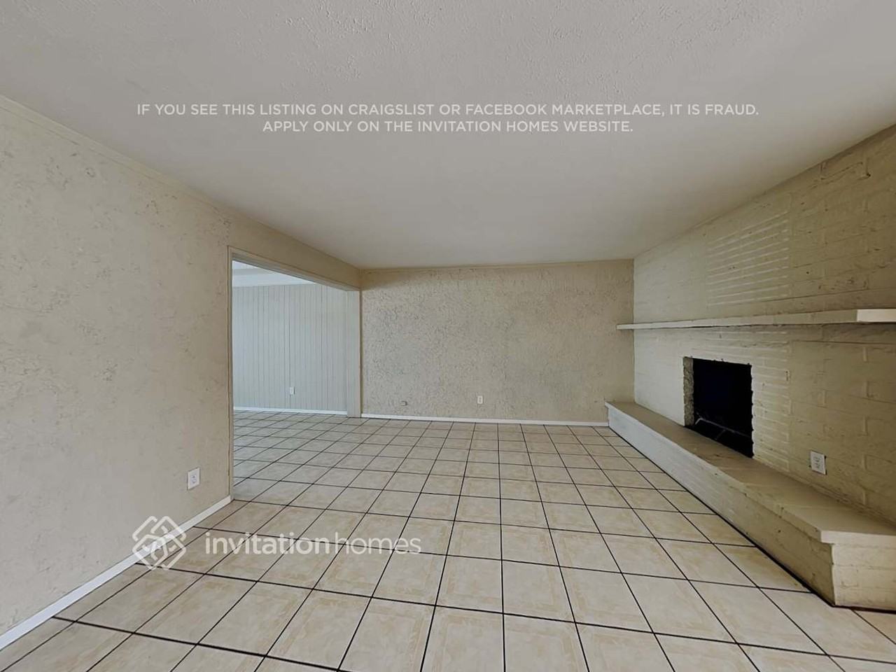 5501 West Heatherbrae Drive - Photo 5 of 21