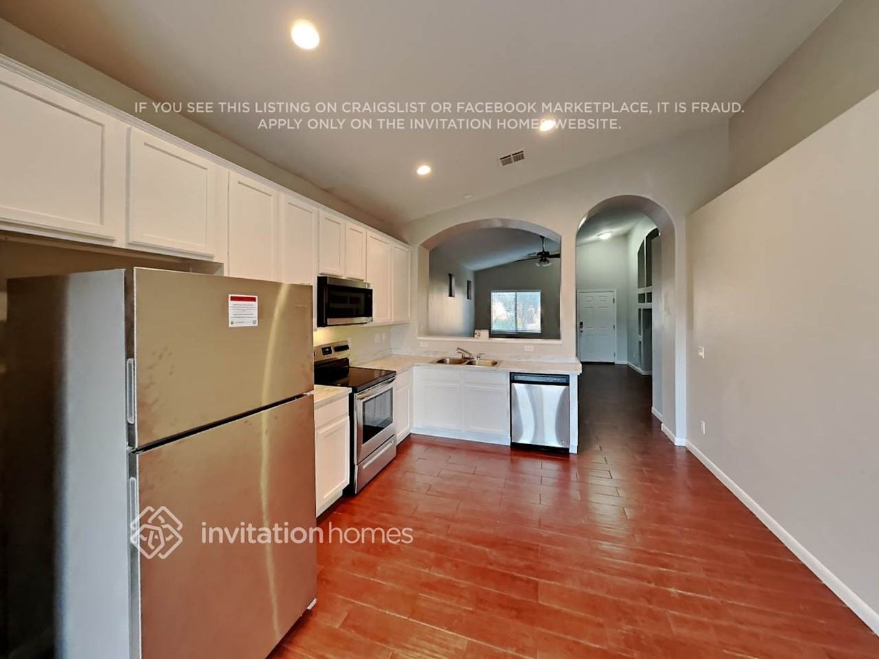 2555 W Lynne Ln - Photo 5 of 19